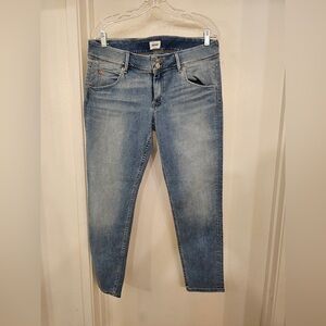 💙 NWT Hudson Collin Mid-Rise Skinny Jeans – Size 30 – McKenzie Wash 💙